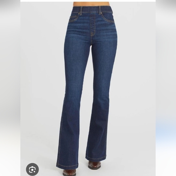 Spanx Flared High Rise Pull-On Jeans Sz-XL